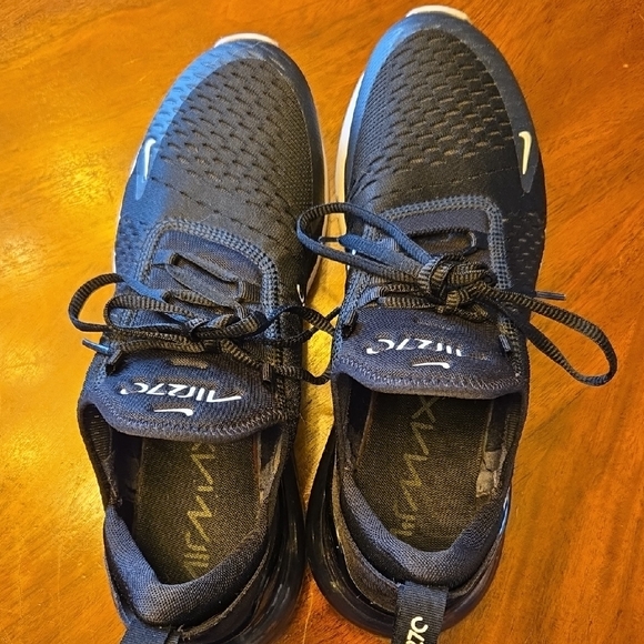 Nike Air Max 270 Black and White Sneakers Size 11 Used But Good Condition - Picture 4 of 10